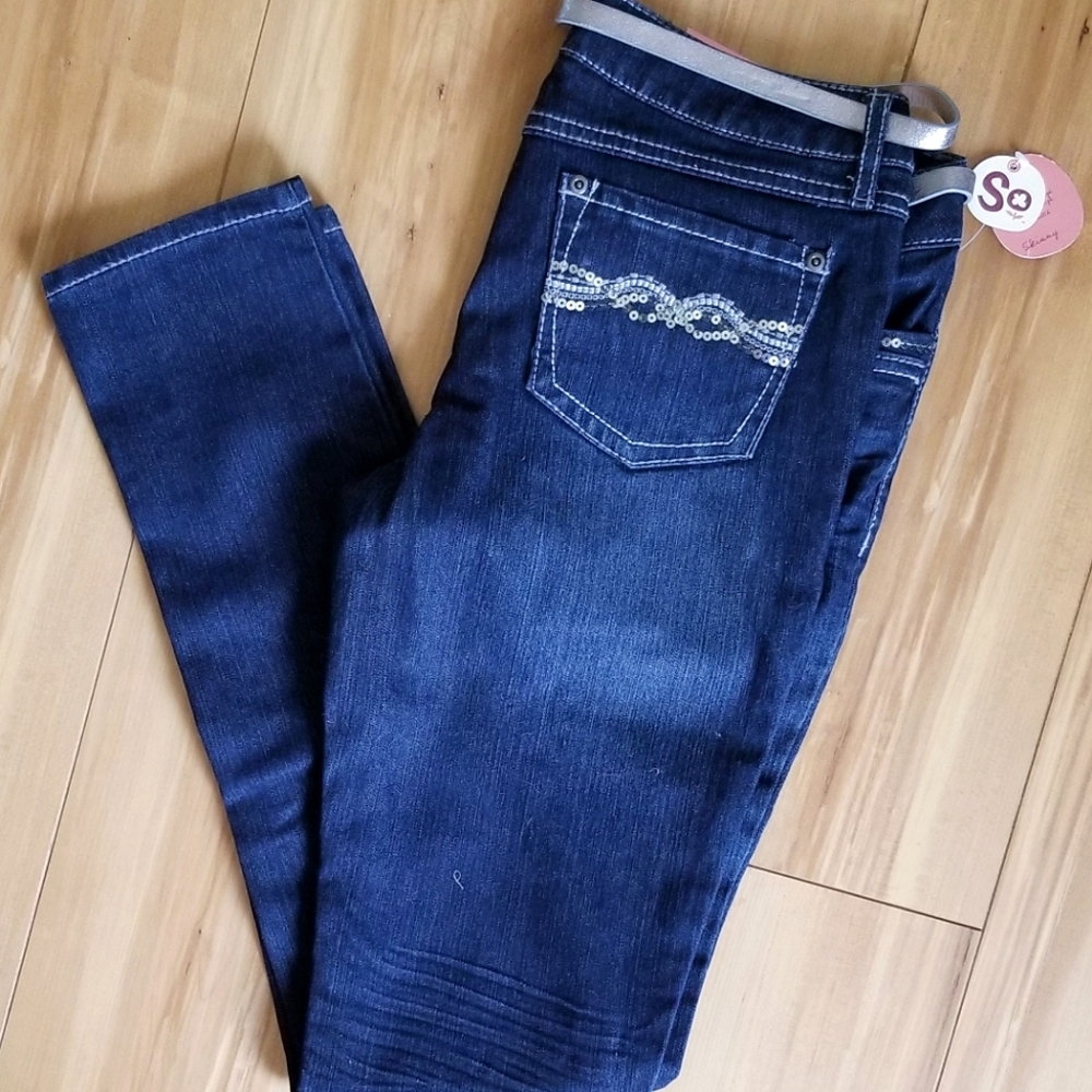 SO juniors skinny jeans
